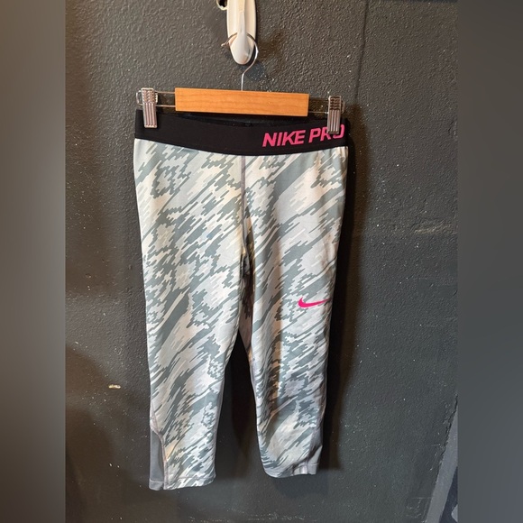 Nike Pants - Nike Pro Gray and Pink Leggings Dynamic Performance Wear